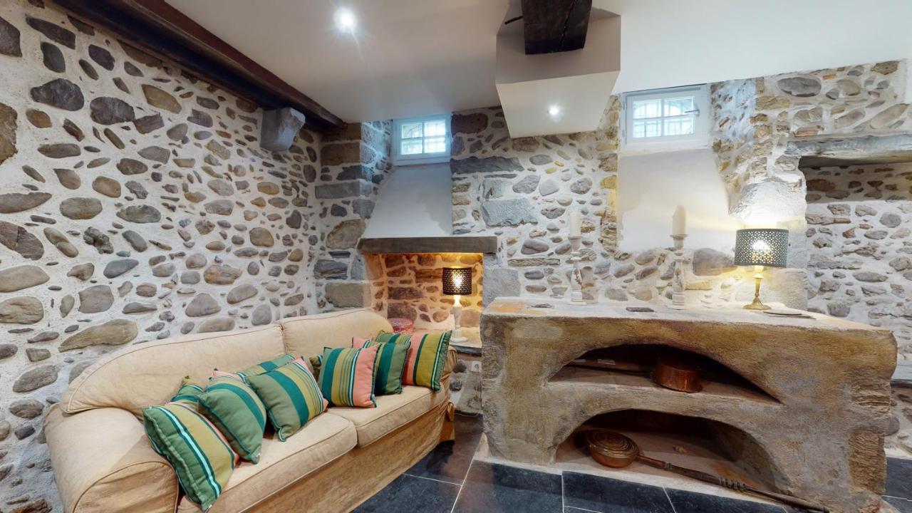 Chateau Porthos Tranquillite Des Pyrenees Lanne-en-Baretous Exteriör bild