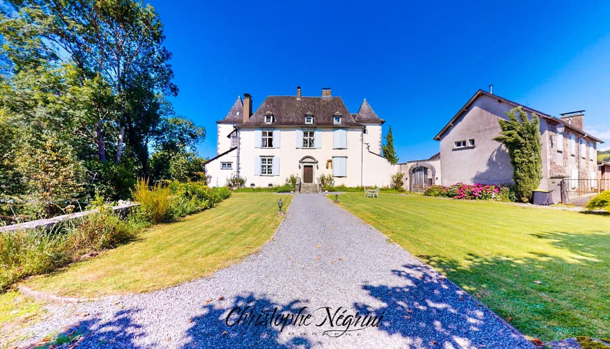 Chateau Porthos Tranquillite Des Pyrenees Lanne-en-Baretous Exteriör bild