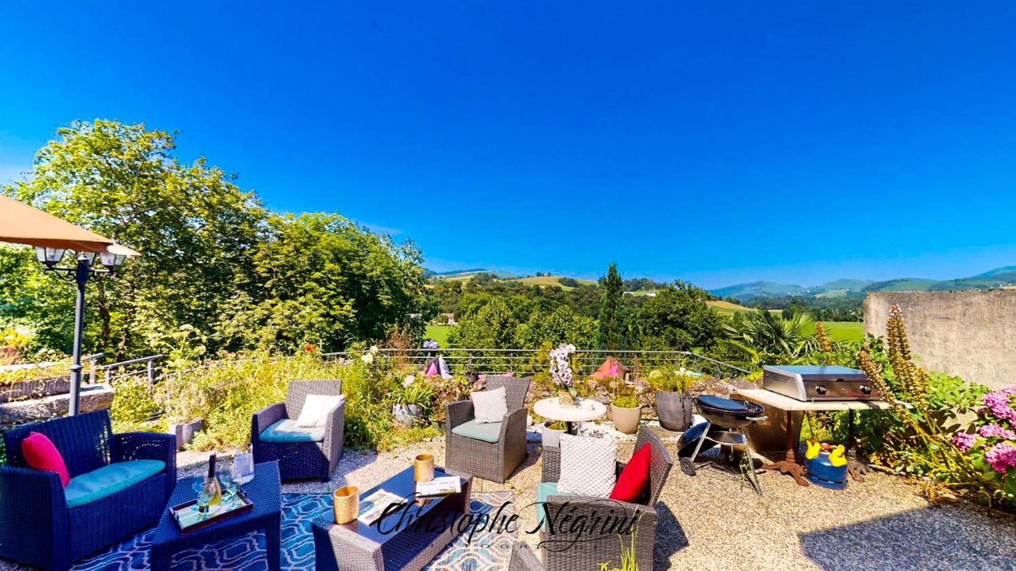 Chateau Porthos Tranquillite Des Pyrenees Lanne-en-Baretous Exteriör bild